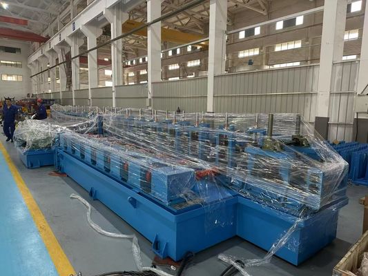 ซื้อ Cr12 50Hz Highway Guardrail รูปแบบเครื่องจักรแผงเหล็กทําเครื่อง 150m / นาที online manufacture