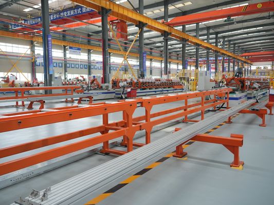 ซื้อ ระบบไฮดรอลิก เครื่องปั้นหมุนหลังคา 10-15m/Min เครื่องผลิตสกอฟฟอลด์ online manufacture